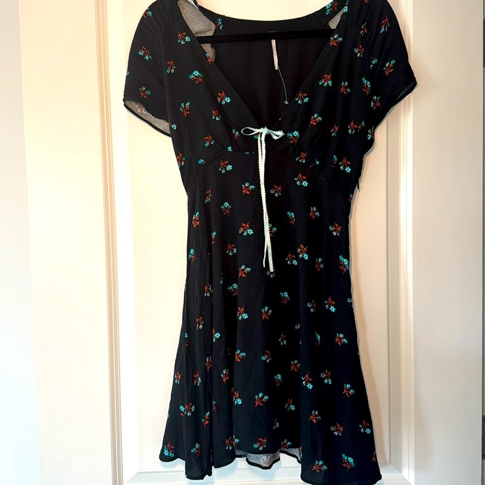 Free People Everyone's Favorite Mini Women’s Floral Dress Size Small - Picture 5 of 9